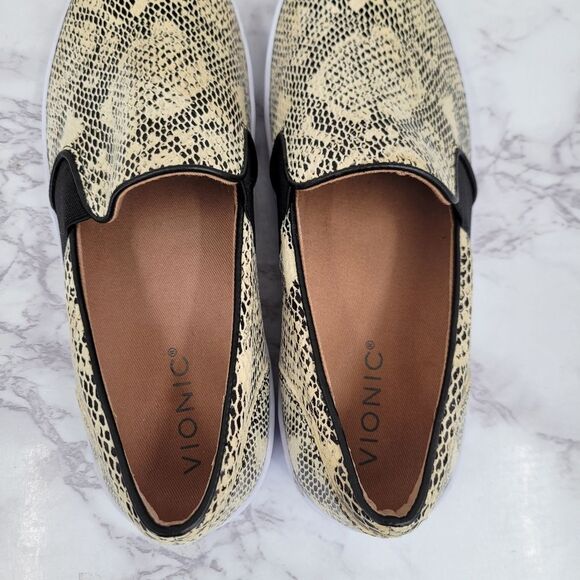 Vionic Women's Demetra Snake Embossed Slip On Sneakers Size 8 - Picture 9 of 13